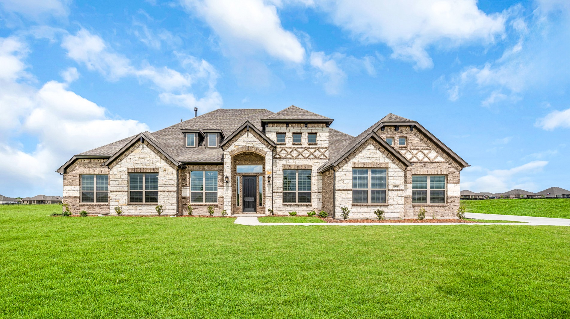 8210 Westburn | Langford VII C